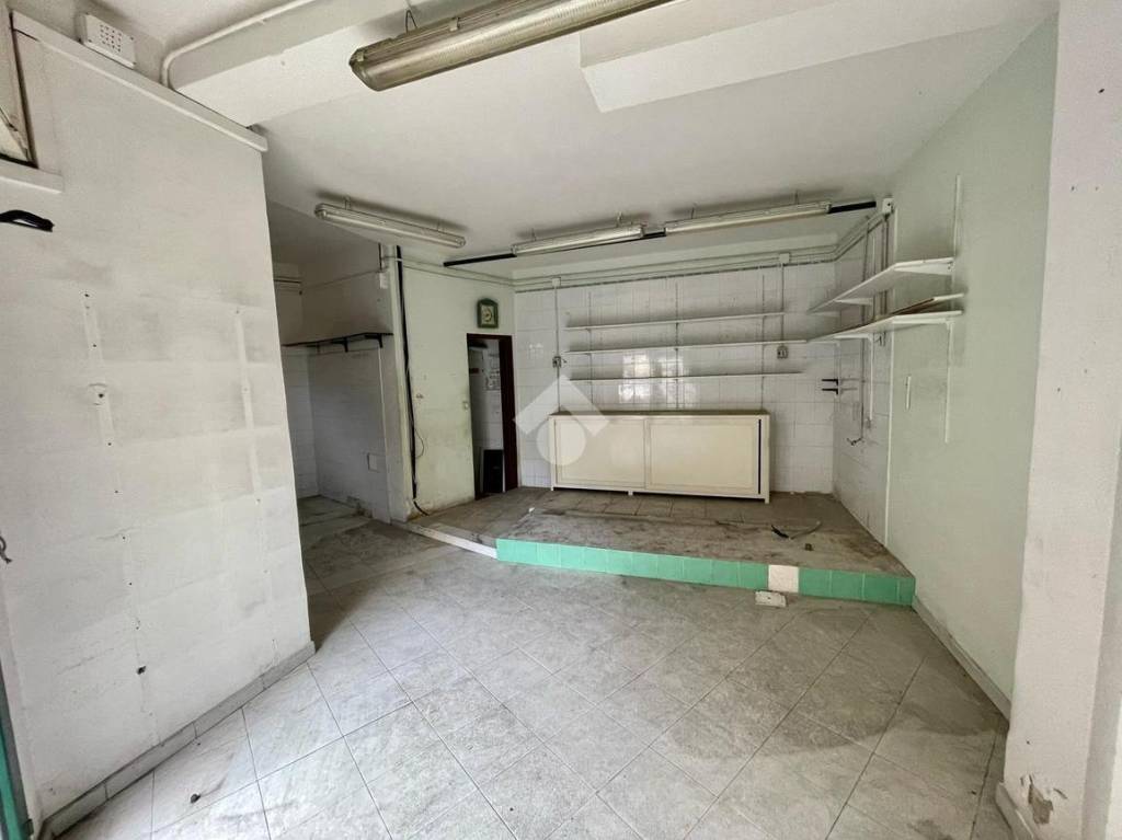 negozio in vendita a Marano di Napoli