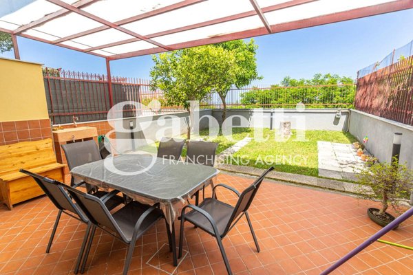 casa indipendente in vendita a Marano di Napoli