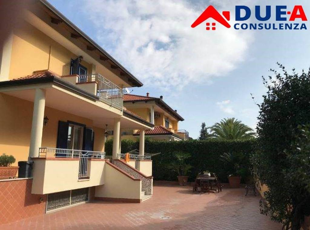 casa indipendente in vendita a Marano di Napoli in zona San Rocco