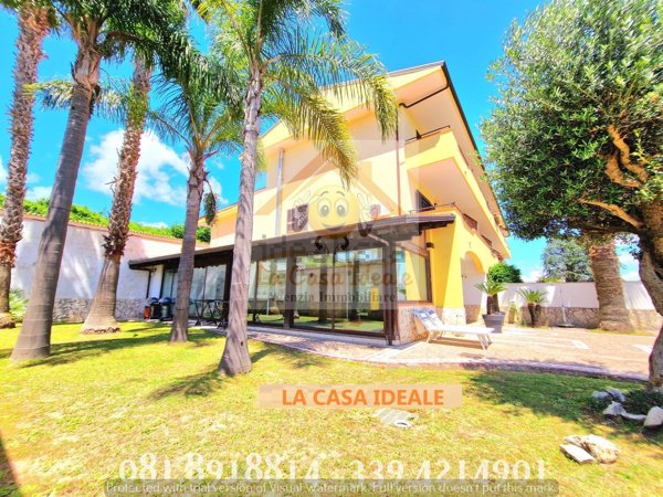 casa indipendente in vendita a Marano di Napoli