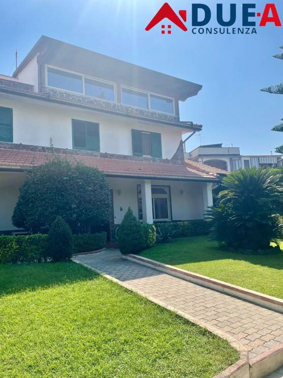 casa indipendente in vendita a Marano di Napoli in zona Centro Città