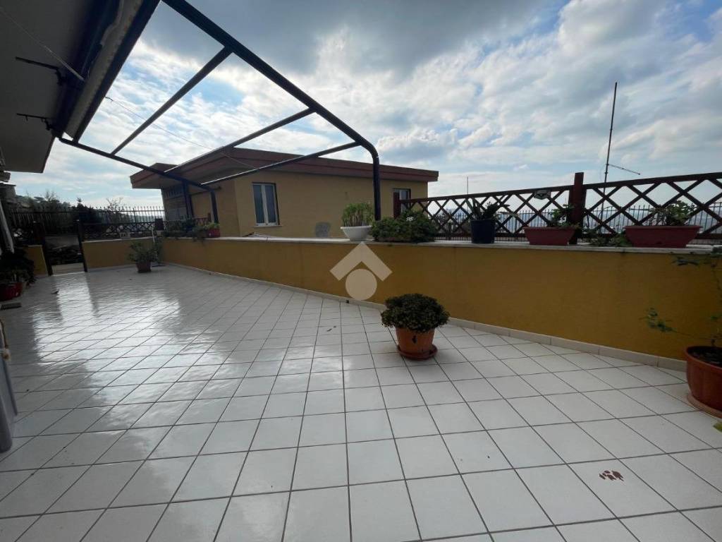 intera palazzina in vendita a Marano di Napoli