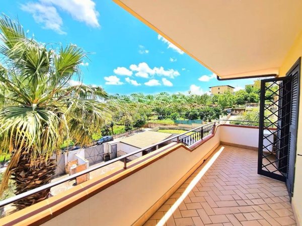 casa indipendente in vendita a Marano di Napoli in zona Centro Città