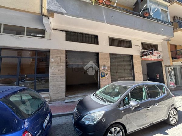 locale commerciale in vendita a Marano di Napoli