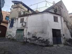 intera palazzina in vendita a Marano di Napoli in zona Centro Città