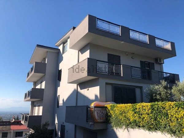 intera palazzina in vendita a Marano di Napoli