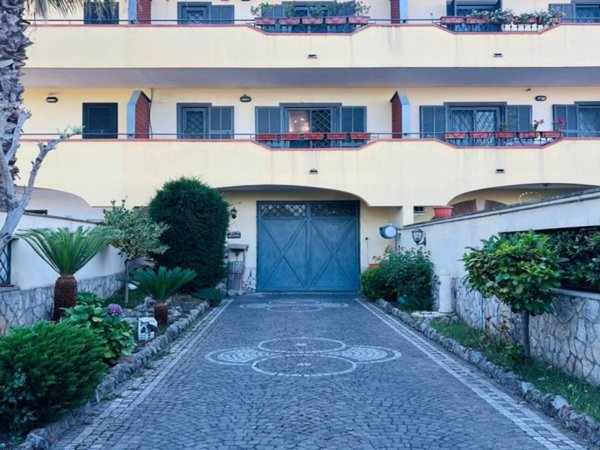 casa indipendente in vendita a Marano di Napoli