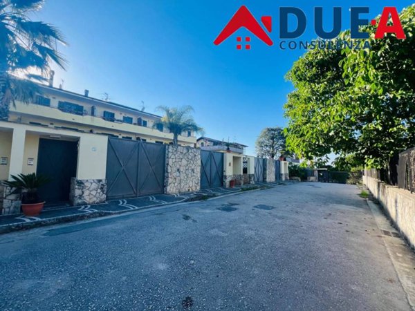 casa indipendente in vendita a Marano di Napoli in zona Centro Città