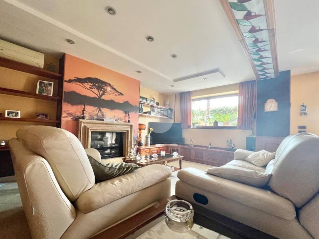 casa indipendente in vendita a Marano di Napoli in zona Centro Città