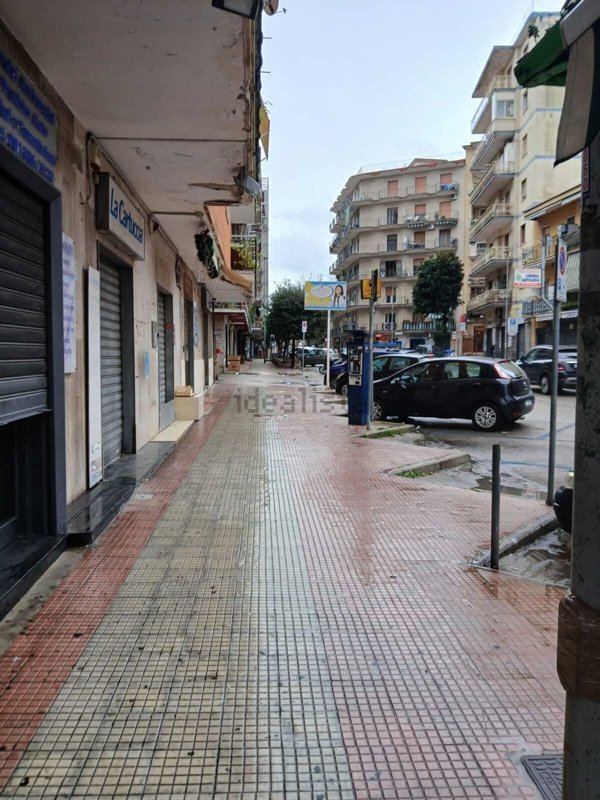 locale commerciale in vendita a Marano di Napoli