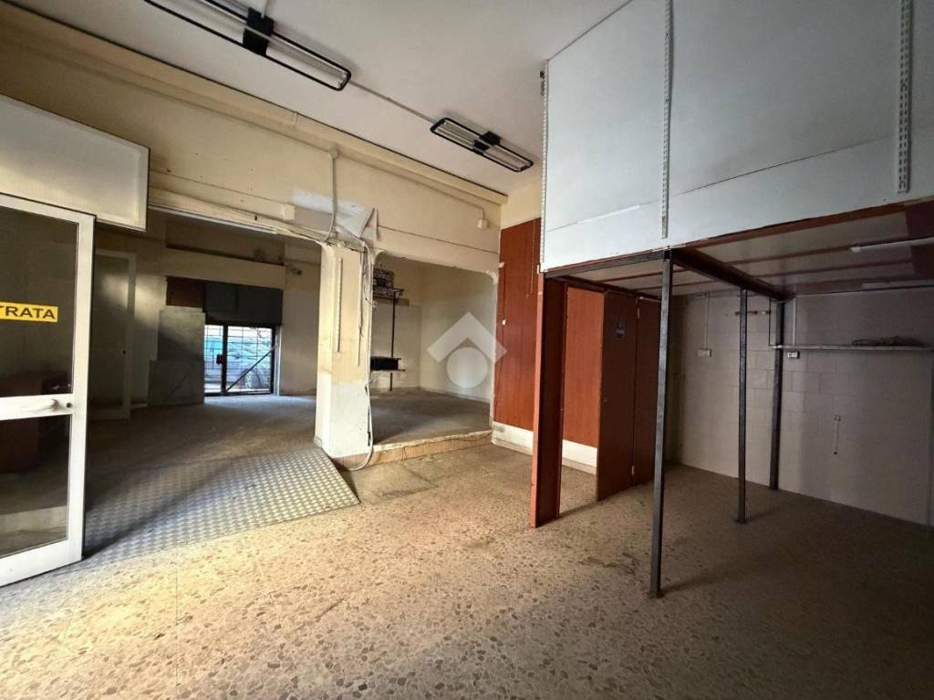 negozio in vendita a Marano di Napoli