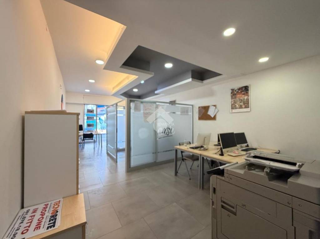 negozio in vendita a Marano di Napoli in zona San Rocco