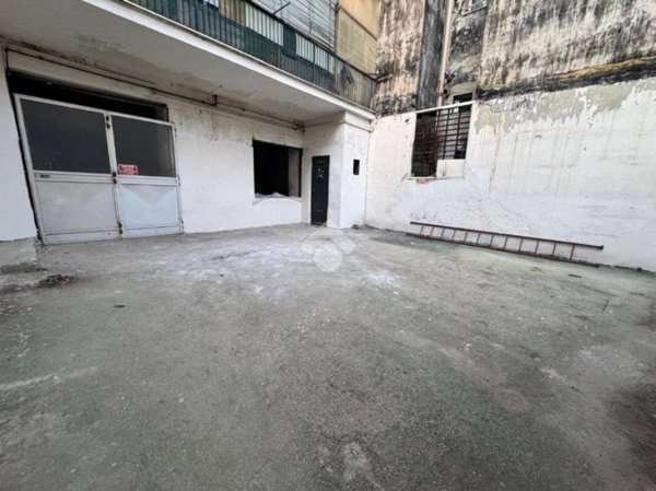 locale commerciale in vendita a Marano di Napoli