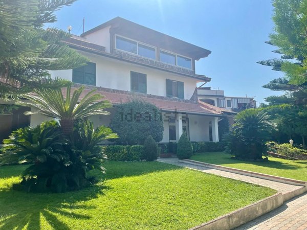 casa indipendente in vendita a Marano di Napoli