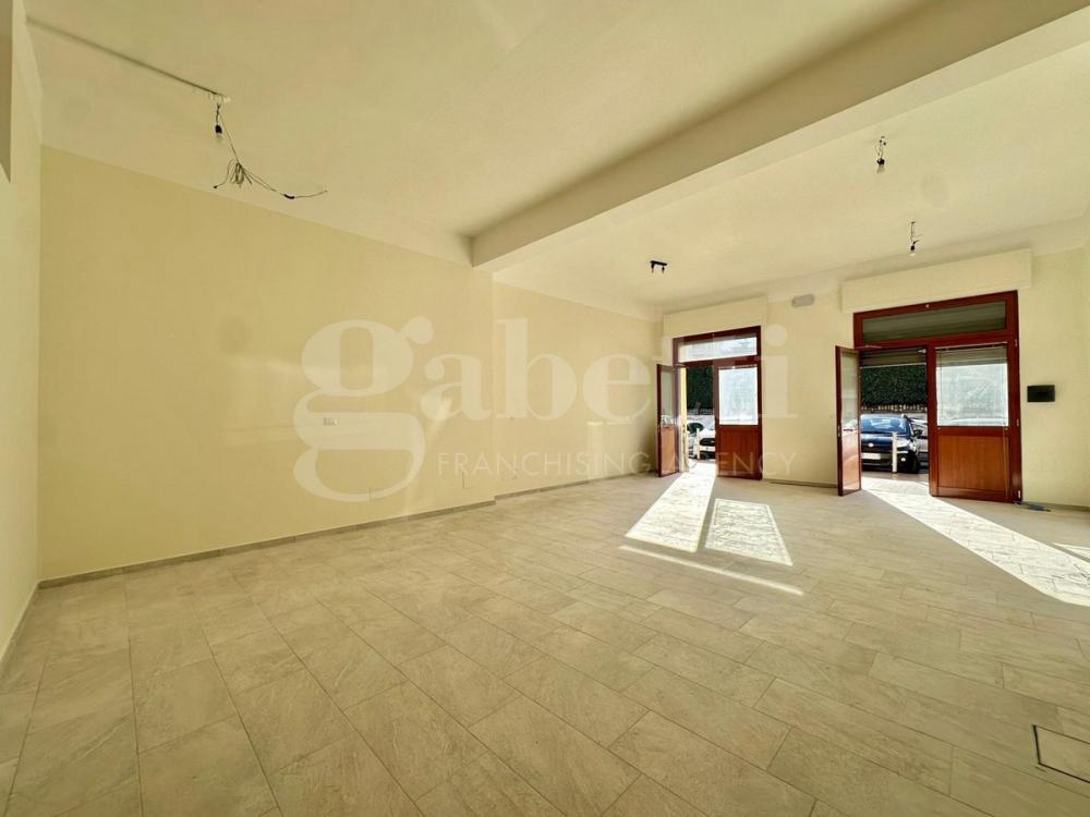 negozio in vendita a Marano di Napoli