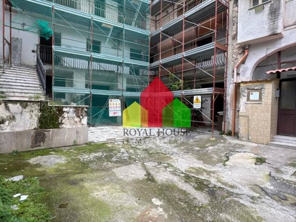intera palazzina in vendita a Marano di Napoli in zona Centro Città
