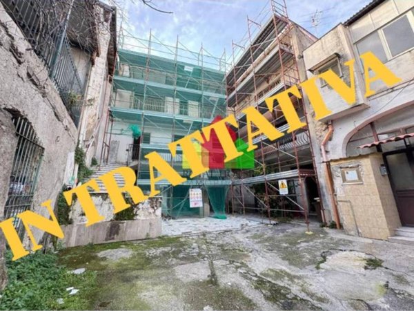 intera palazzina in vendita a Marano di Napoli in zona Centro Città