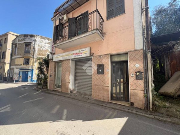 negozio in vendita a Marano di Napoli in zona Centro Città