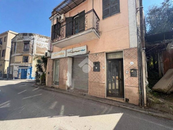 negozio in vendita a Marano di Napoli in zona Centro Città