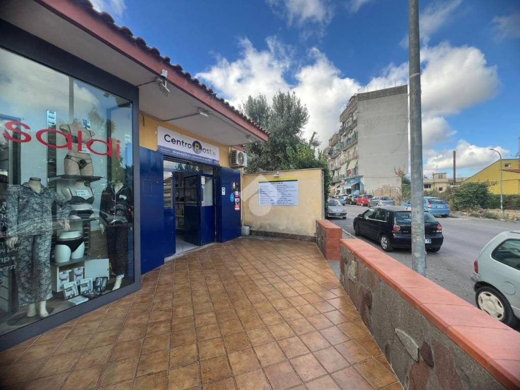 negozio in vendita a Marano di Napoli in zona San Rocco