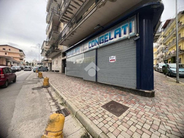 negozio in vendita a Marano di Napoli