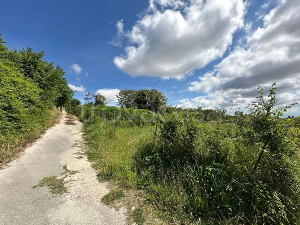 terreno agricolo in vendita a Marano di Napoli in zona Centro Città