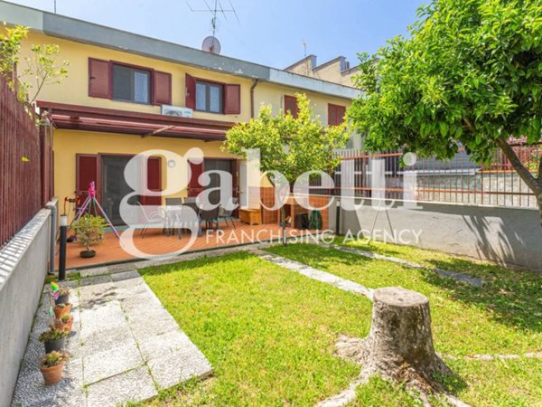 casa indipendente in vendita a Marano di Napoli