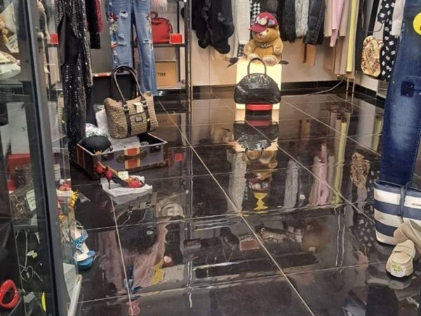 negozio in vendita a Marano di Napoli