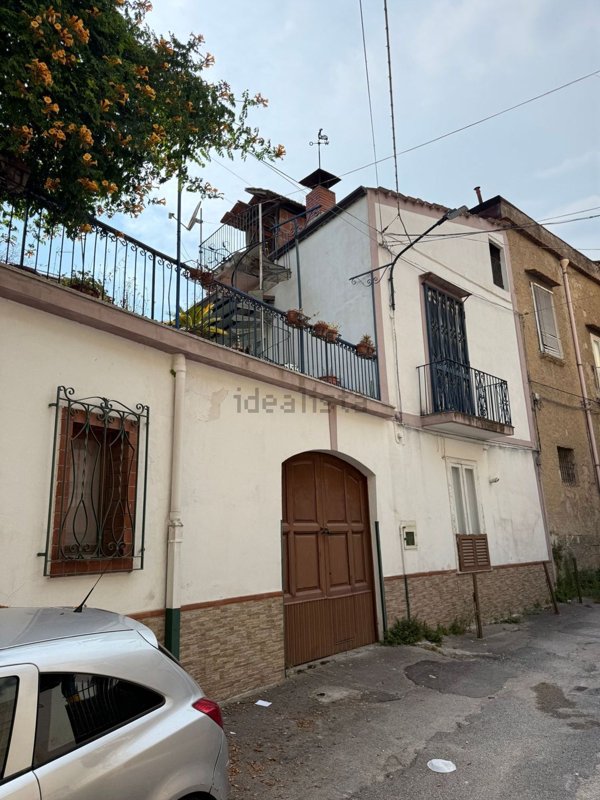 casa indipendente in vendita a Marano di Napoli in zona Centro Città