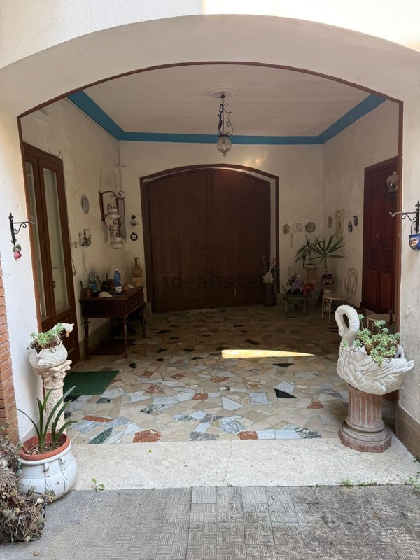casa indipendente in vendita a Marano di Napoli in zona Centro Città