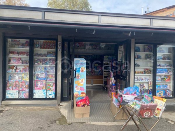 locale commerciale in vendita a Marano di Napoli