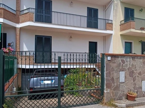casa indipendente in vendita a Mariglianella