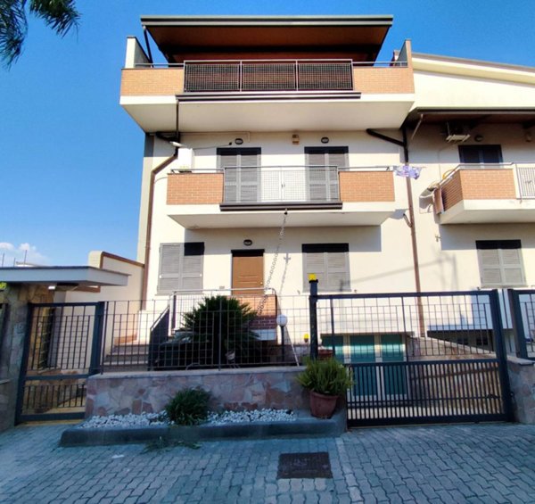 casa indipendente in vendita a Mariglianella