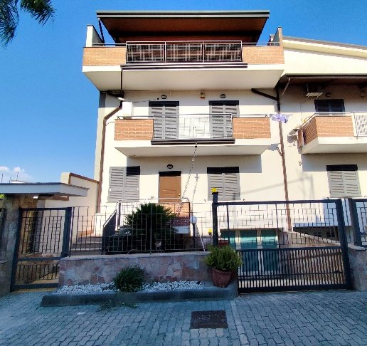 casa indipendente in vendita a Mariglianella