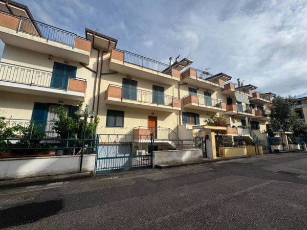 casa indipendente in vendita a Mariglianella