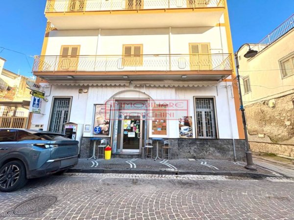 negozio in vendita a Mariglianella