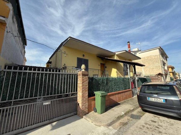 casa indipendente in vendita a Mariglianella