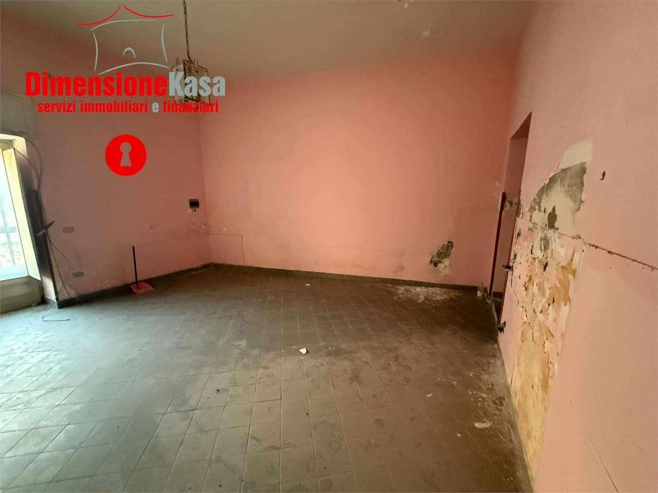 negozio in vendita a Mariglianella