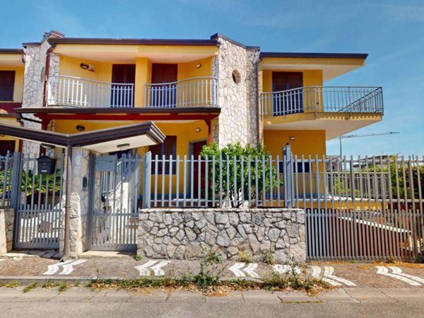 casa indipendente in vendita a Mariglianella