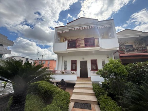 casa indipendente in vendita a Mariglianella