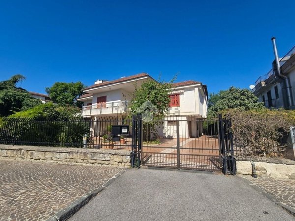 casa indipendente in vendita a Mariglianella