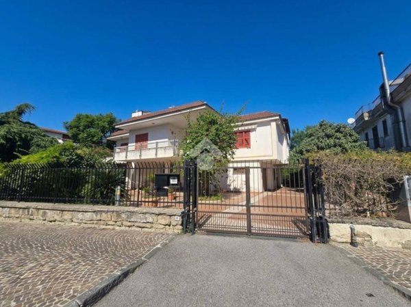 casa indipendente in vendita a Mariglianella