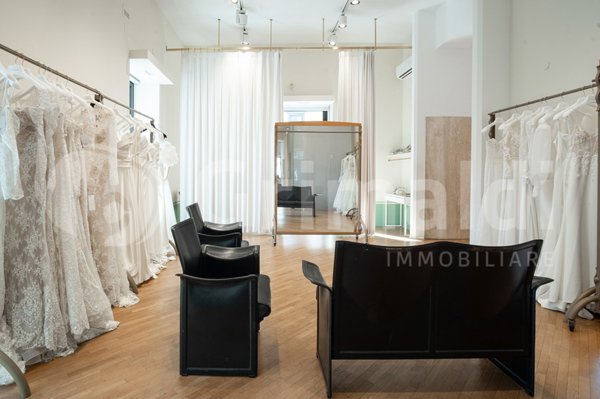 negozio in vendita a Marigliano