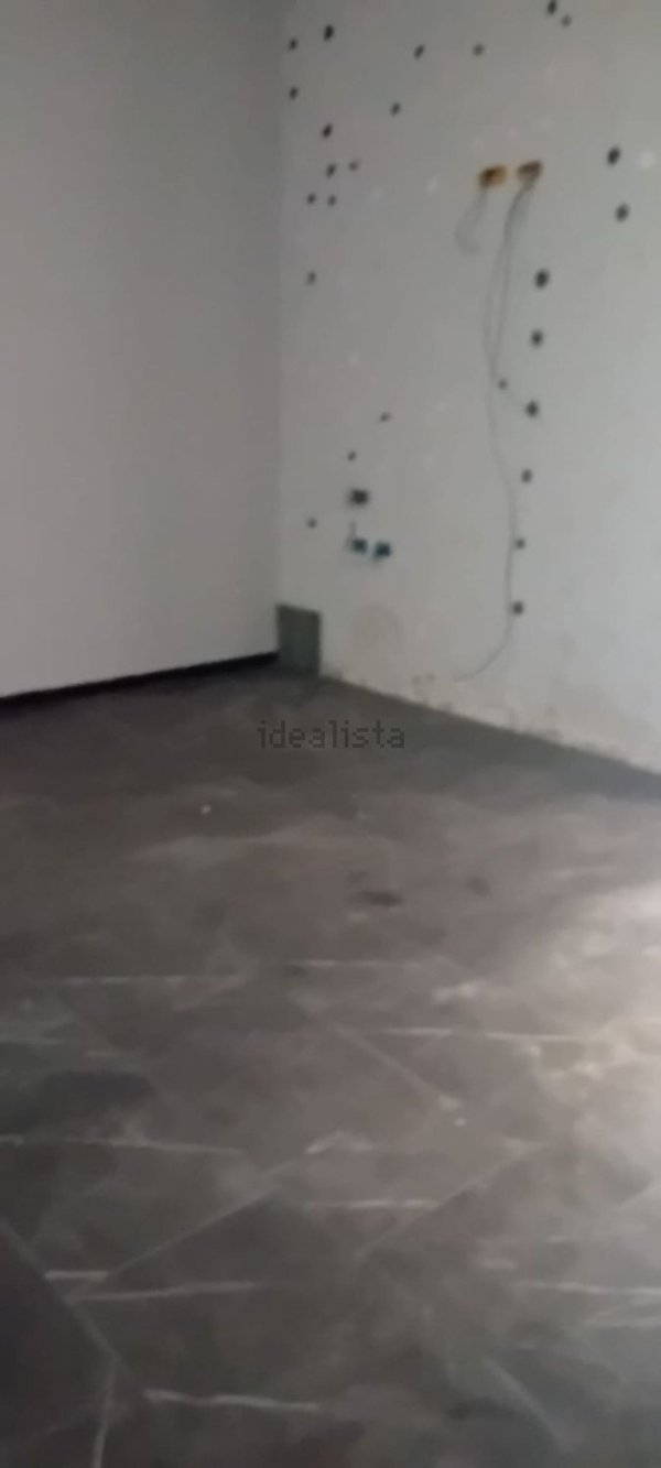 locale commerciale in vendita a Marigliano