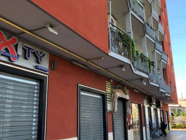 negozio in vendita a Marigliano