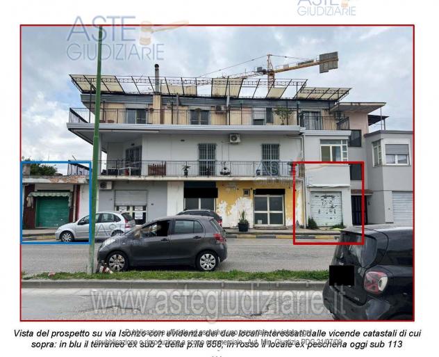 locale commerciale in vendita a Marigliano