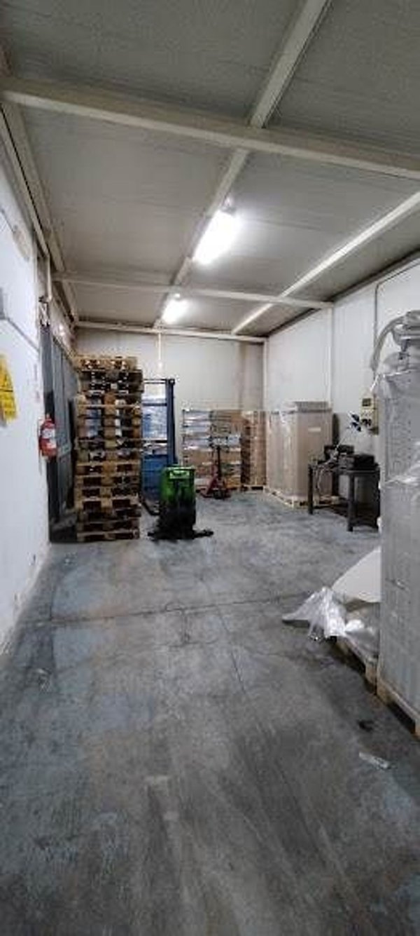 capannone in vendita a Marigliano