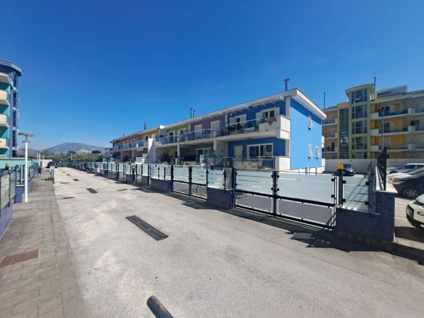 casa indipendente in vendita a Marigliano in zona Lausdomini