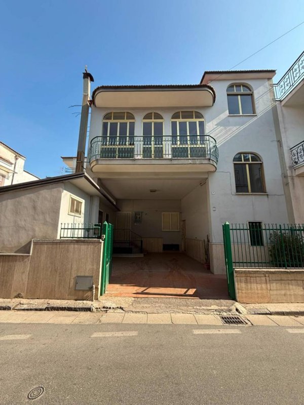casa indipendente in vendita a Marigliano in zona Pontecitra