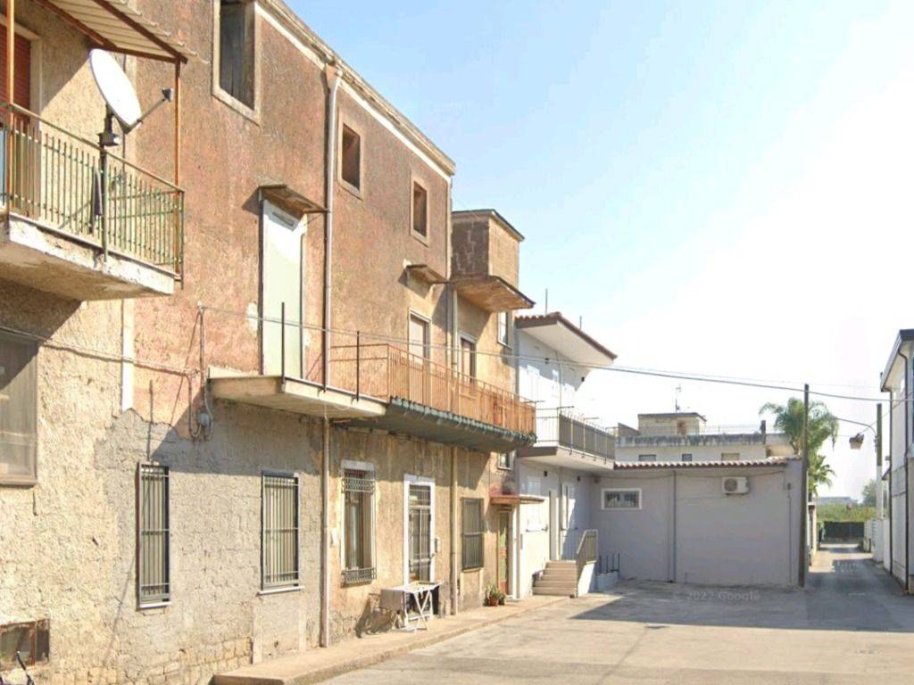 intera palazzina in vendita a Marigliano in zona Miuli